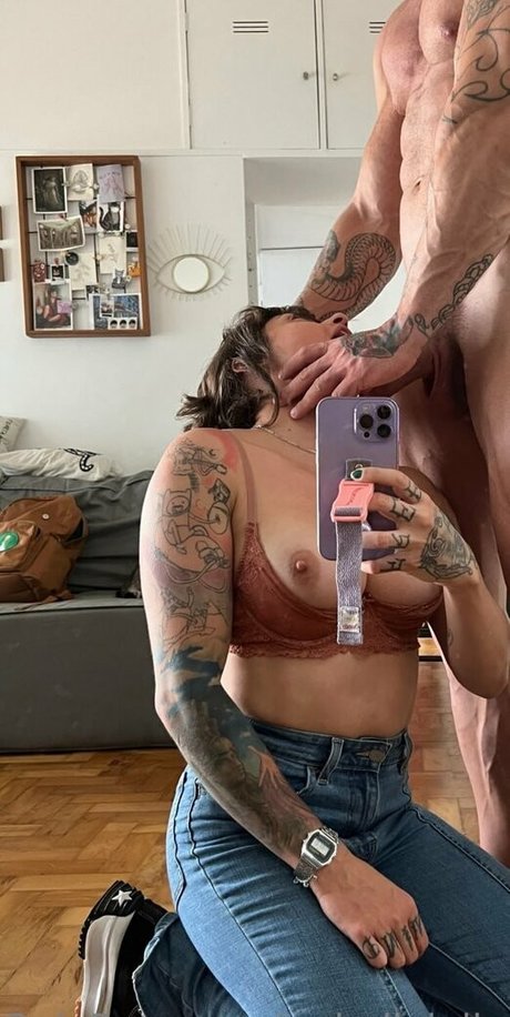 fans danal épais uniquement nu de haute qualité photos