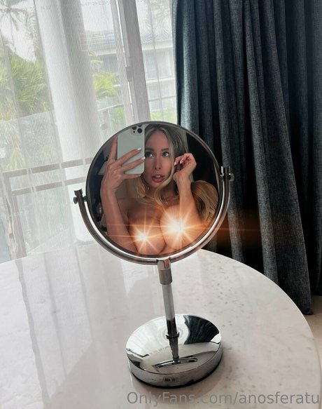 anosferatu modèle pornographique photos