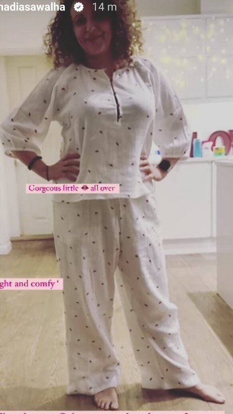 Nadia Sawalha modèle porno images