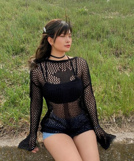 gros seins ébène onlyfans assez haute qualité images