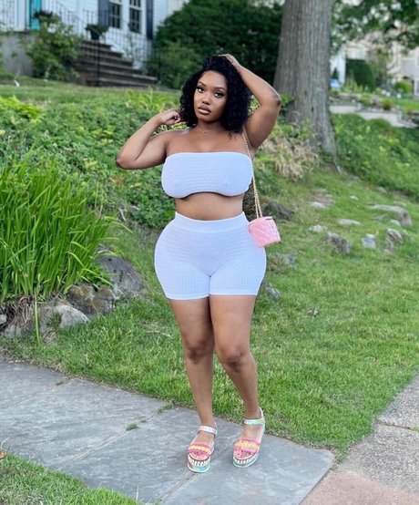 Chawanda Love star du porno érotique img