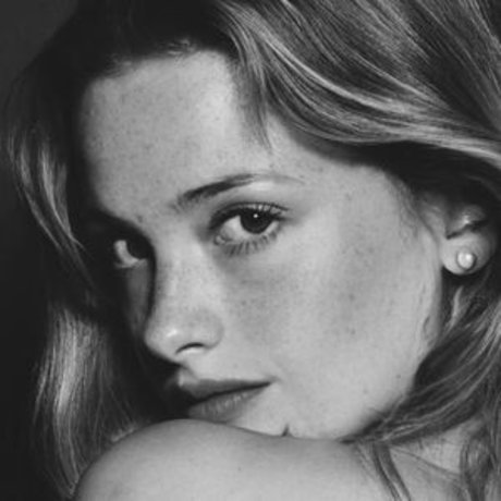 Camille Yolaine actrice adulte galeries