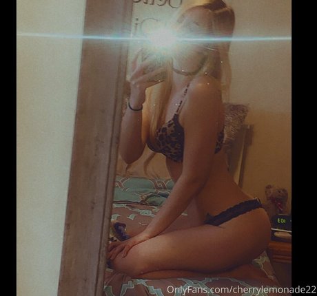 cherrylemonade22 actrice pornographique img