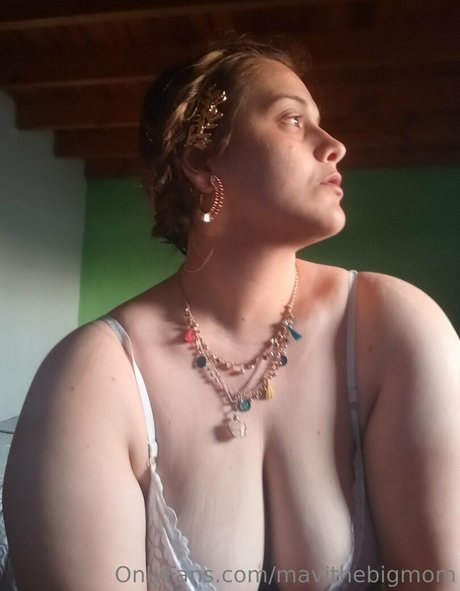 mavithebigmom modèle pornographique archive