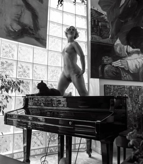 visage onlyfans chaud sympa image