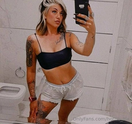 hottie lila jolie actrice galerie