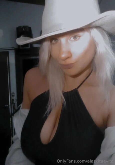 Hibarbieonly joli modèle galerie