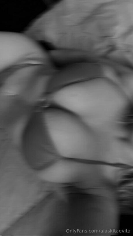 Hibarbieonly nus de stars du porno photos