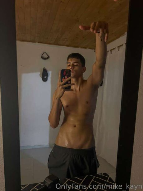 Mike Kayn meilleur modèle image