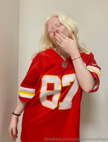 Snowwhitebellaxo actrice érotique archive