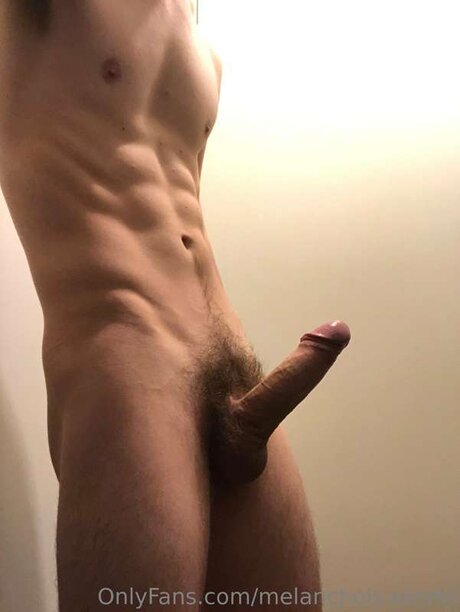 Melancholyadonis joli modèle archive