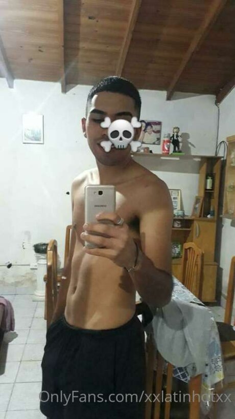 Xxlatinhotxx star pornographique des photos