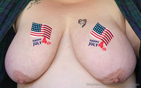 chaton courbé onlyfans nu en haute qualité galeries