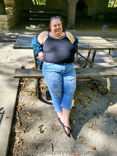 latina épaisse uniquementfans haut images