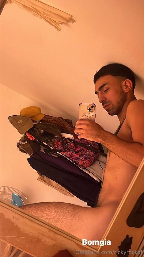 Rickyrockof actrice hd photo