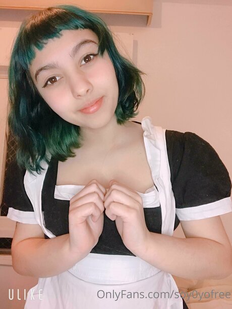 Soyoyo Free étoile nue photo