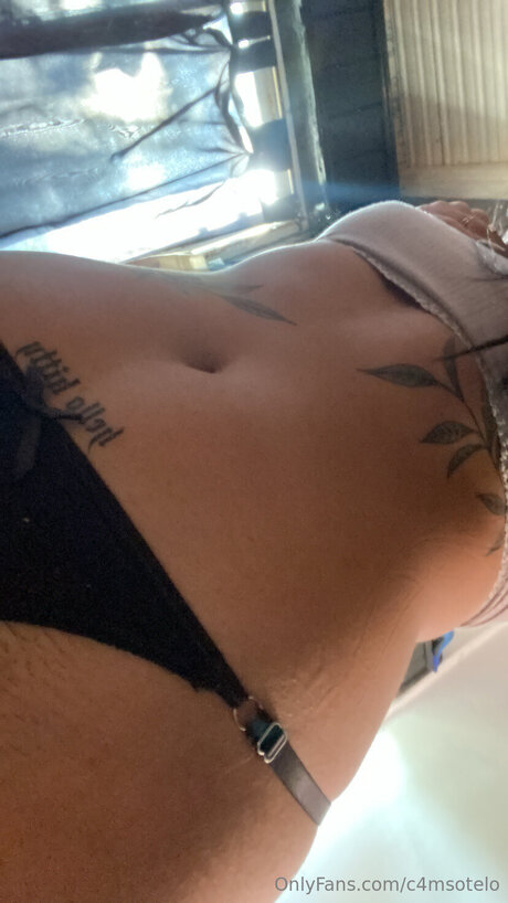 C4msotelo modèle pornographique galerie