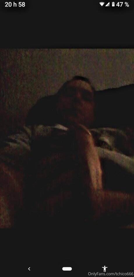 Tchico666 modèle gratuit photo