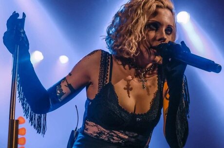 Heather Baron Gracie modèle meilleur img