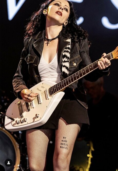 Heather Baron Gracie étoile nue image