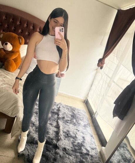 femmes au foyer uniquementfans parfait images