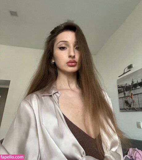 chatte blonde poilue onlyfans chaud et sexy photo