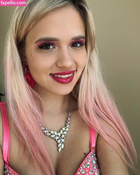 Novella Night art star du porno photo