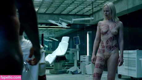 Ingrid Bolso Berdal star du porno nue images