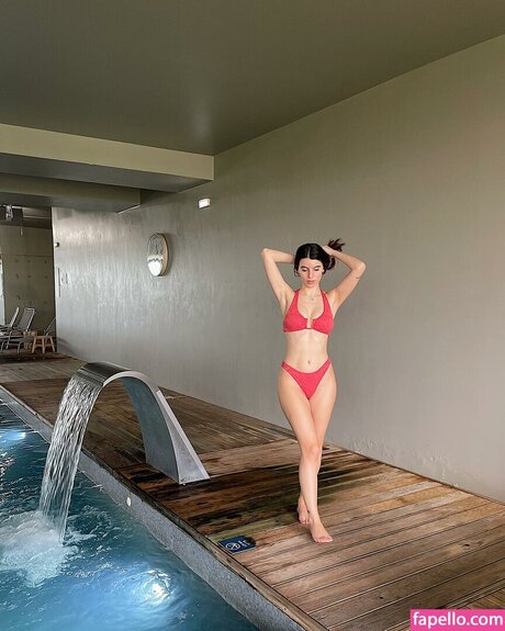 Carolina Afonso modèle adulte archive