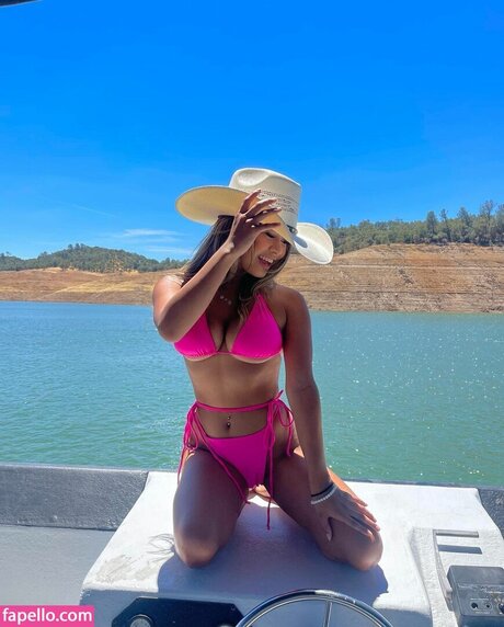 Victoria Matsuura haut étoile des photos