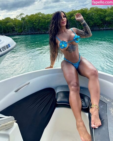 gros seins branlette espagnole onlyfans xxx exclusif images