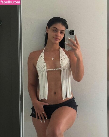 Menina Veneno modèle gratuit galeries