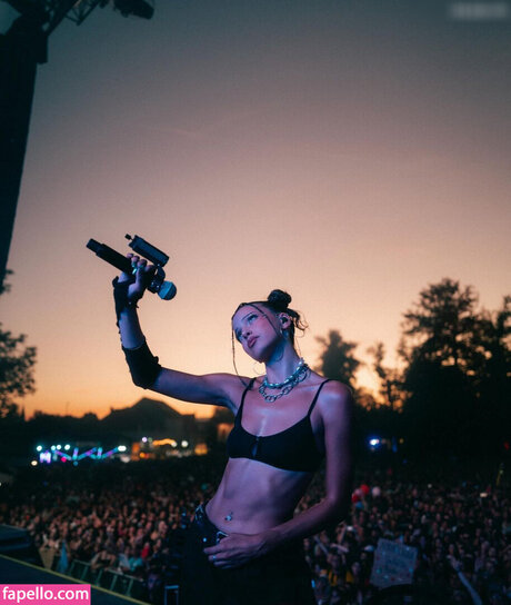 fellation publique onlyfans nus photo