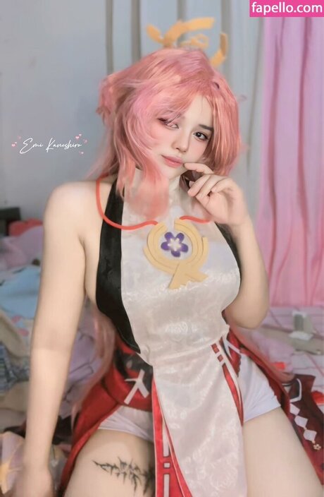 Homare Komiya modèle chaud archive