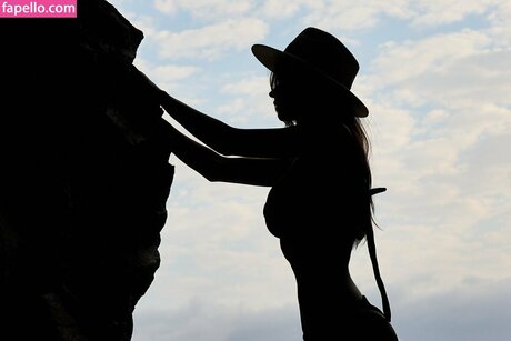 Chloe Campbell modèle magnifique photo