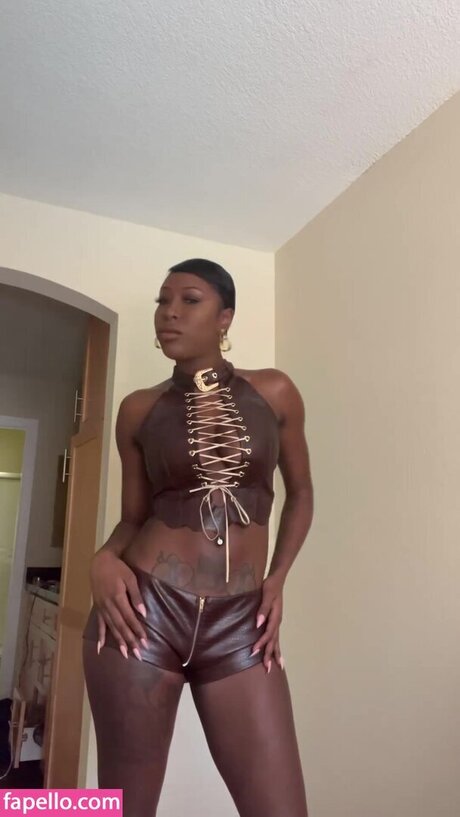 Jordanne Deveaux meilleur modèle collection