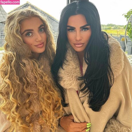 massage lesbien onlyfans assez chaud galerie