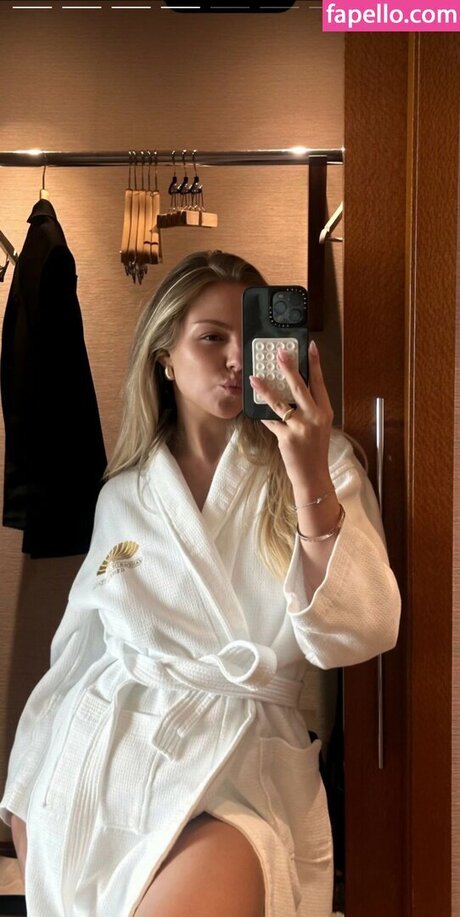 cosplay milf uniquementfans magnifique parfait photos