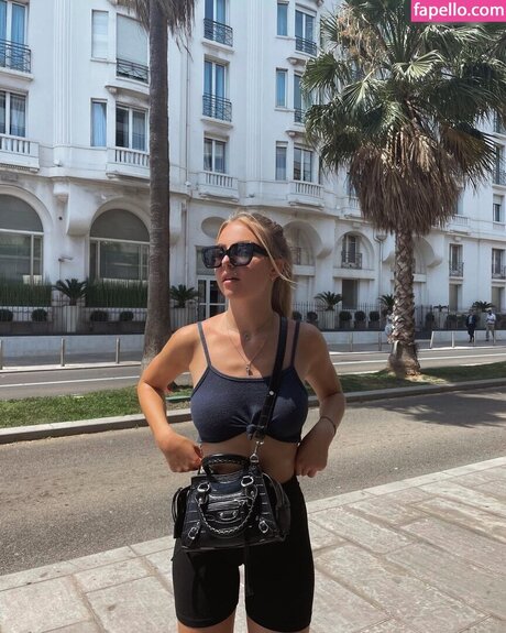 trio à gros seins onlyfans parfait et sexy images