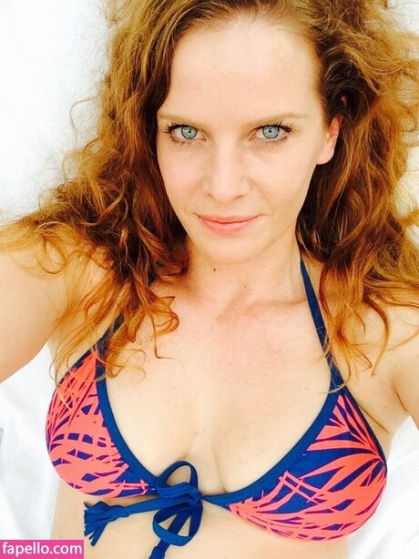 Rebecca Mader star du porno parfaite photos
