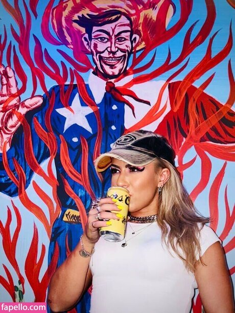 Thekla Kaischauri modèle de haute qualité images