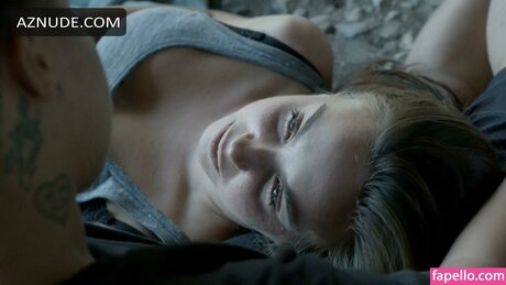 Juliana Morgan modèle nu archive