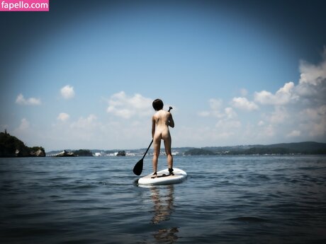 HiroHaru étoile nue photo