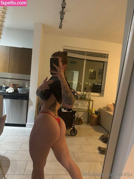 brunette onlyfans haut galeries