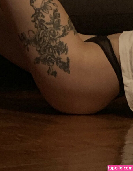 Aidan Noell star du porno érotique des photos