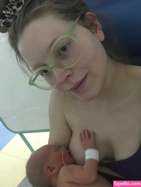 Jessie Cave étoile sexy des photos