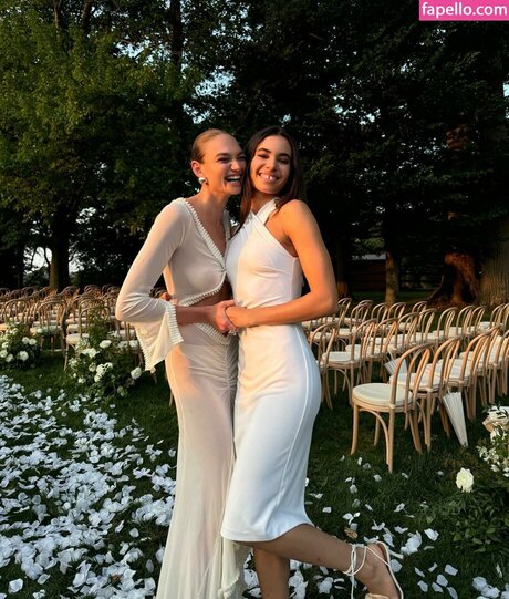 Camille Opp actrice nue galeries