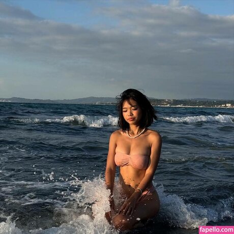 lingerie blanche onlyfans assez chaud photos