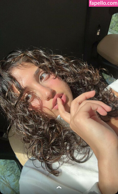 melodymelowo modèle de sexe photos