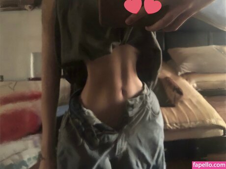 éjacule sur la langue onlyfans sexe érotique archive